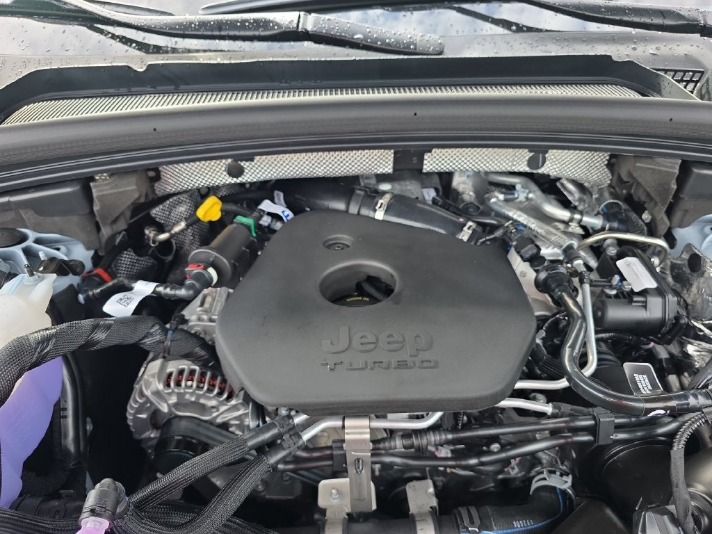 2027 Jeep Grand Cherokee Laredo Altitude