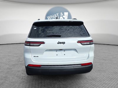2027 Jeep Grand Cherokee Laredo Altitude