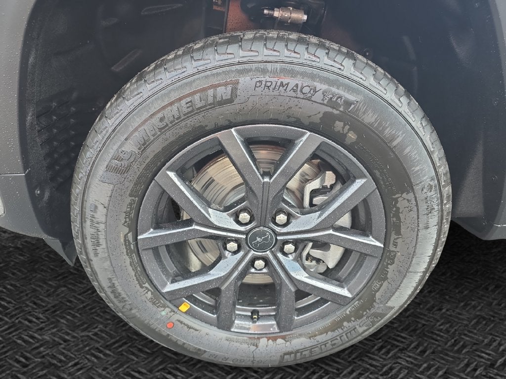 2027 Jeep Grand Cherokee Laredo Altitude