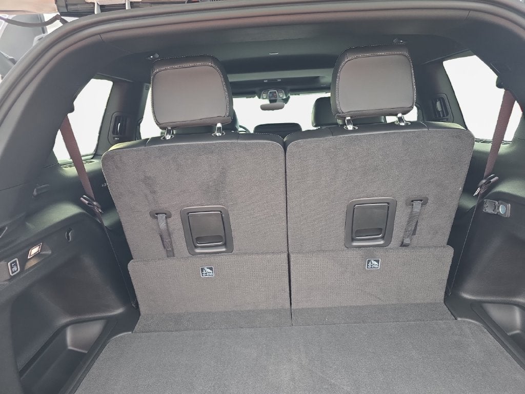 2027 Jeep Grand Cherokee Laredo Altitude
