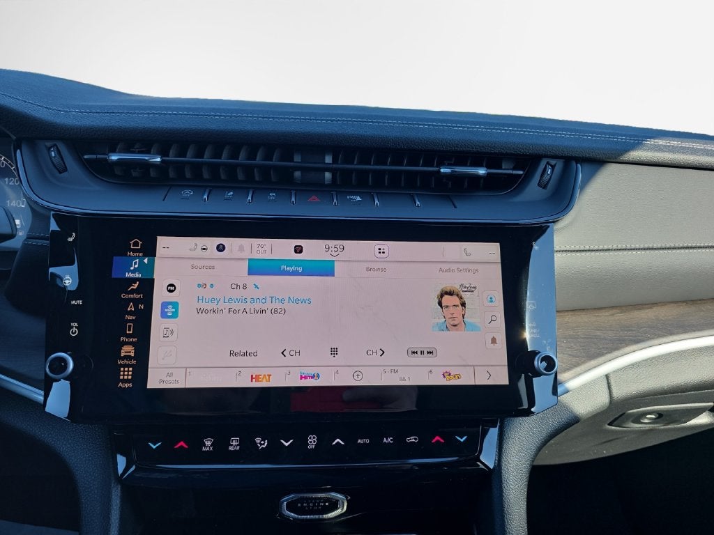 2027 Jeep Grand Cherokee Laredo Altitude