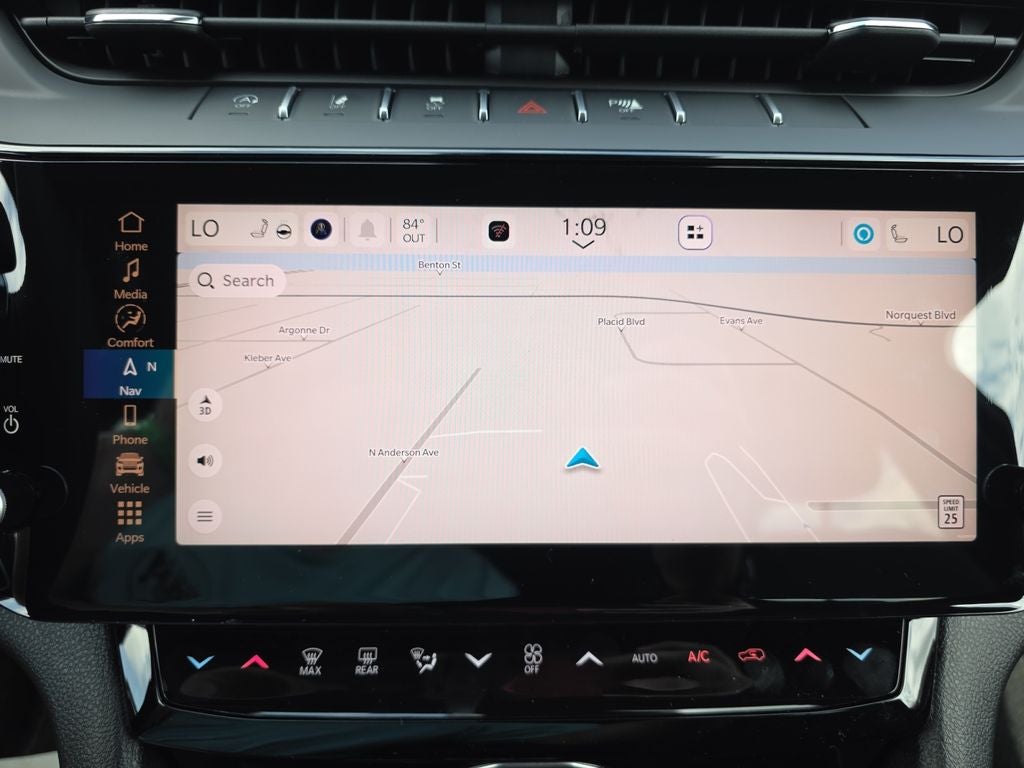 2027 Jeep Grand Cherokee Laredo Altitude