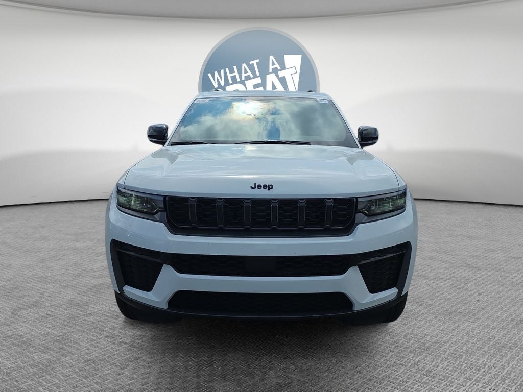 2027 Jeep Grand Cherokee L Laredo Altitude