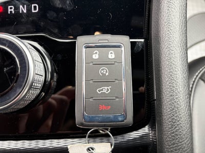 2027 Jeep Grand Cherokee Laredo Altitude