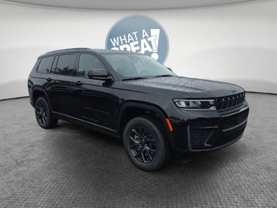 2027 Jeep Grand Cherokee Laredo Altitude