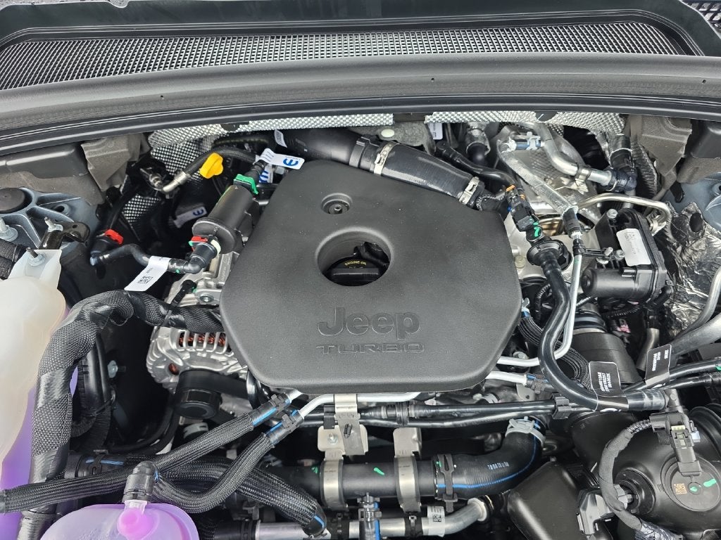 2027 Jeep Grand Cherokee Laredo Altitude