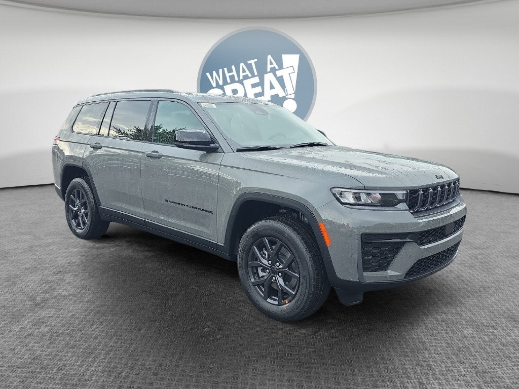 2027 Jeep Grand Cherokee Laredo Altitude