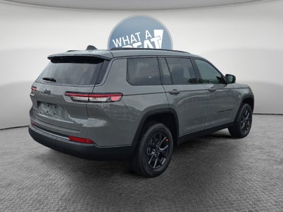 2027 Jeep Grand Cherokee Laredo Altitude