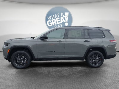 2027 Jeep Grand Cherokee Laredo Altitude