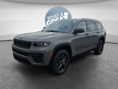 2027 Jeep Grand Cherokee Laredo Altitude