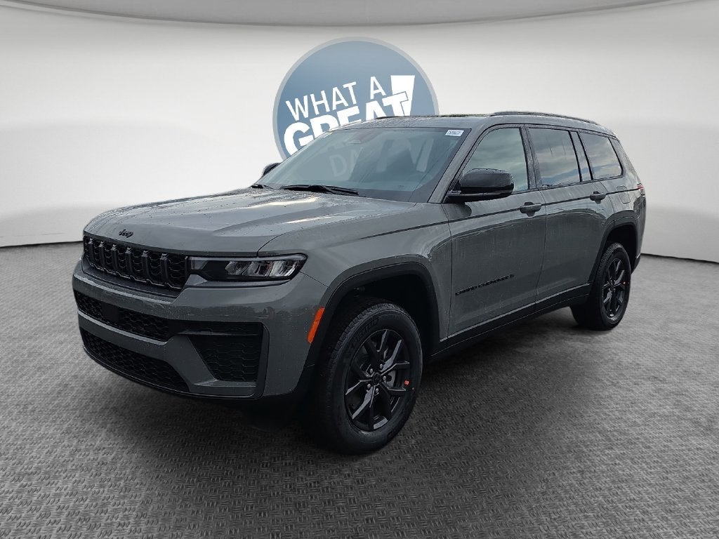 2027 Jeep Grand Cherokee Laredo Altitude