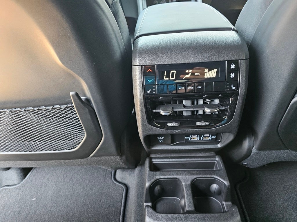 2025 Jeep Grand Cherokee Overland