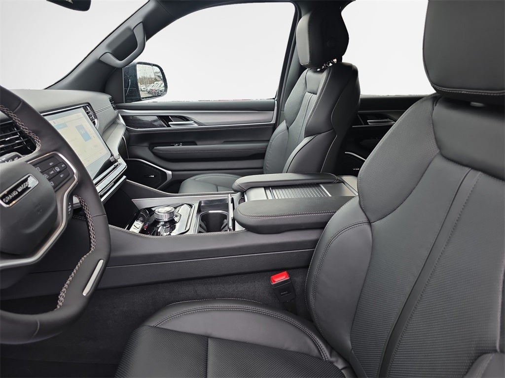 2026 Jeep Grand Wagoneer Base