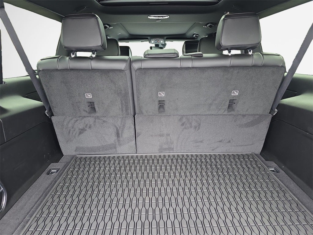 2026 Jeep Grand Wagoneer Base