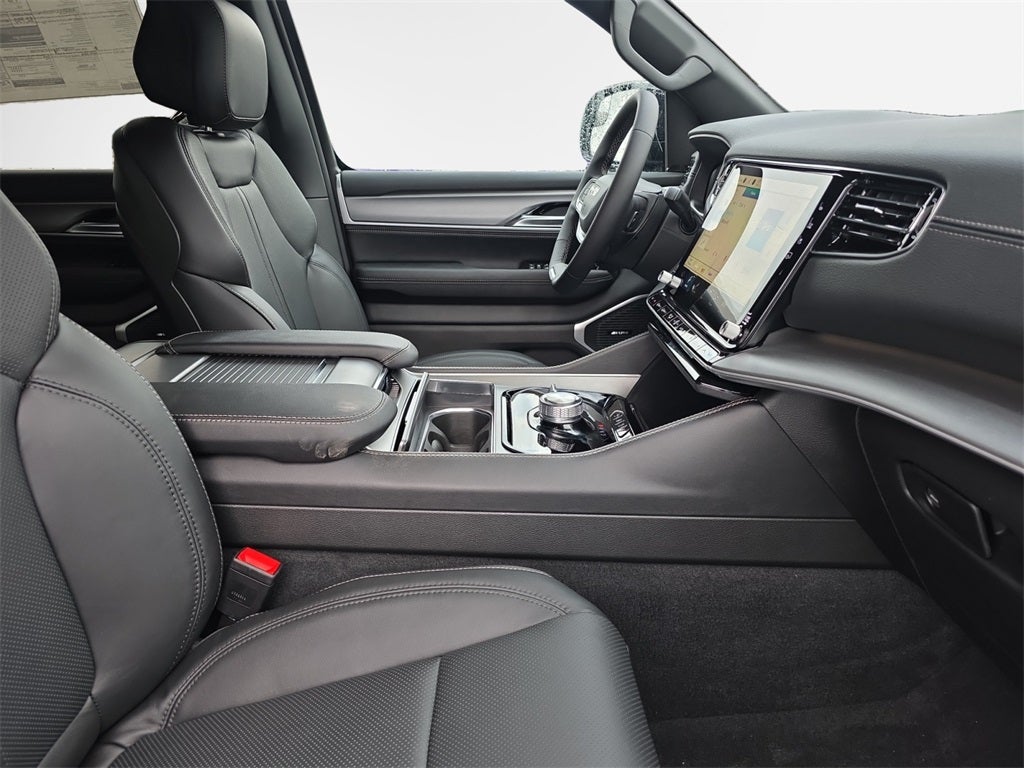 2026 Jeep Grand Wagoneer Base