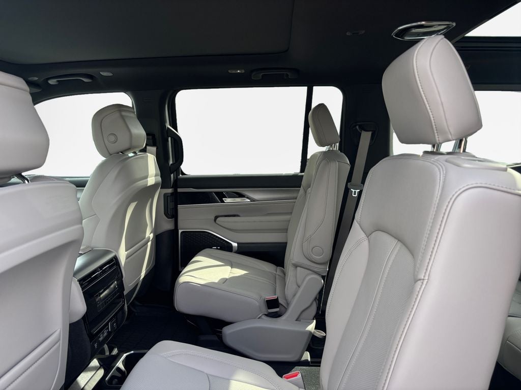 2026 Jeep Grand Wagoneer Base