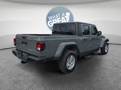 2022 Jeep Gladiator Sport