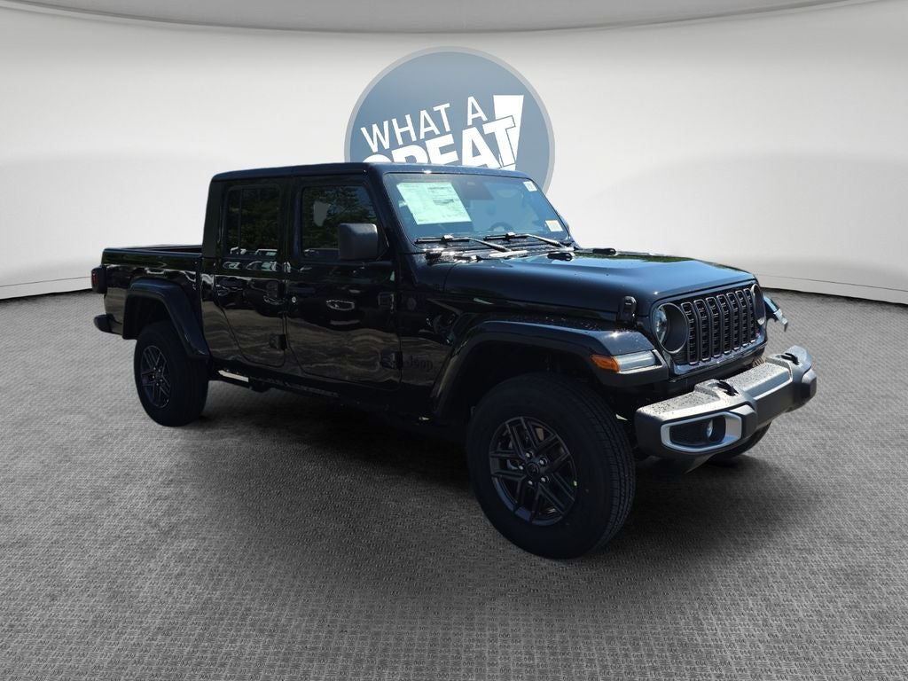 2026 Jeep Gladiator Sport S Auto's photo