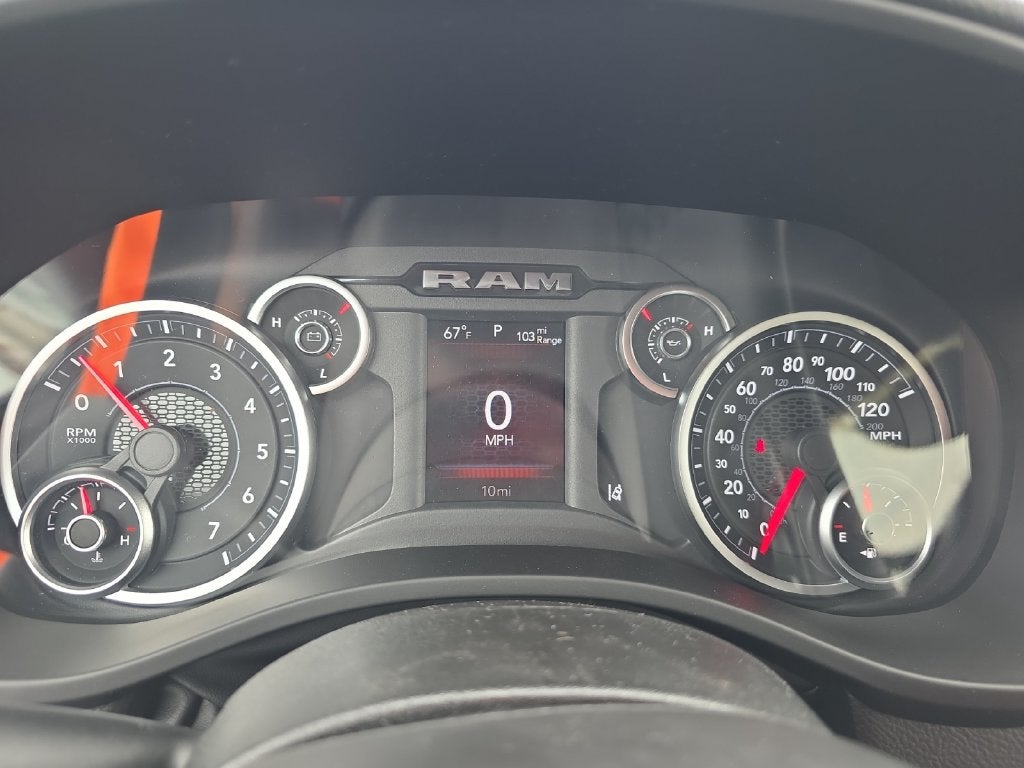 2027 RAM 1500 Big Horn/Lone Star