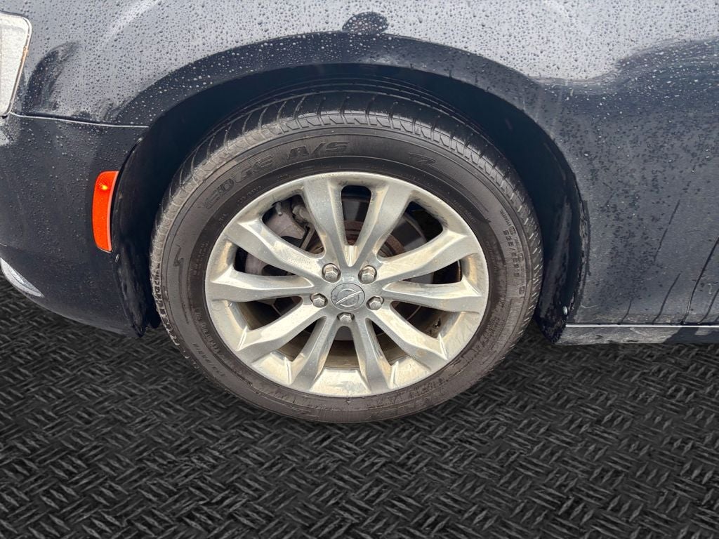 2018 Chrysler 300 Limited