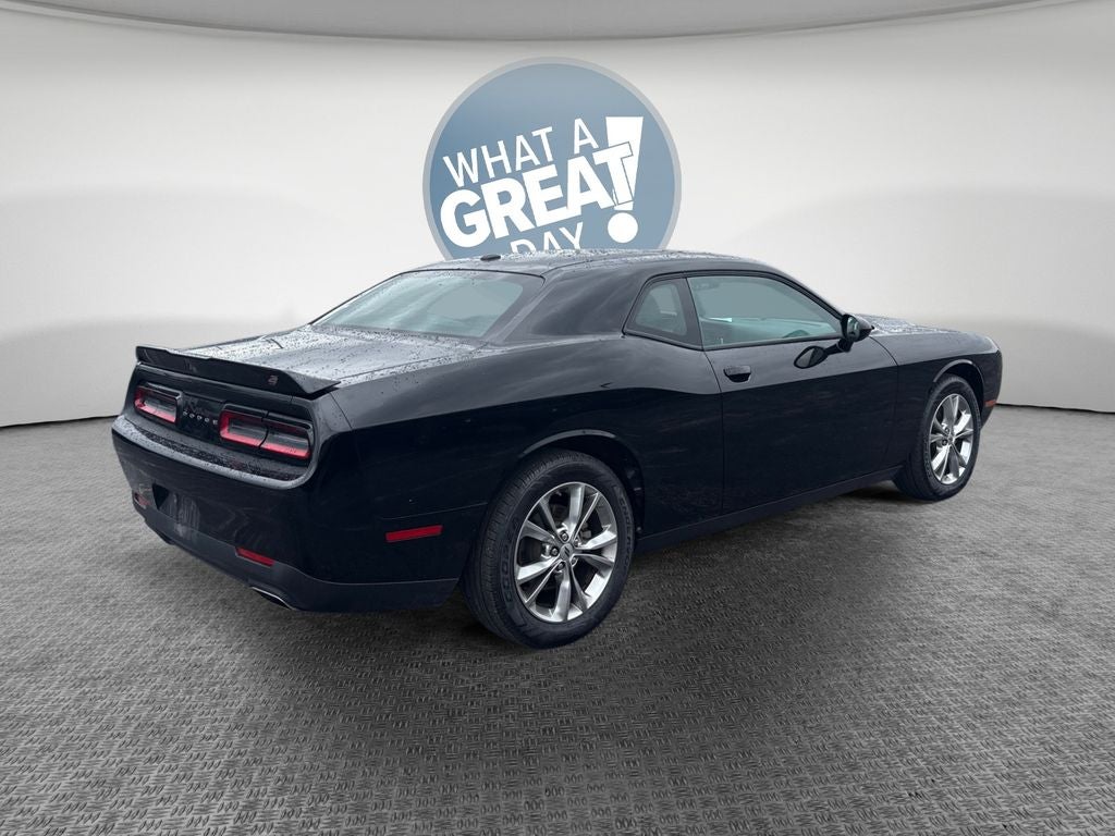 2023 Dodge Challenger SXT