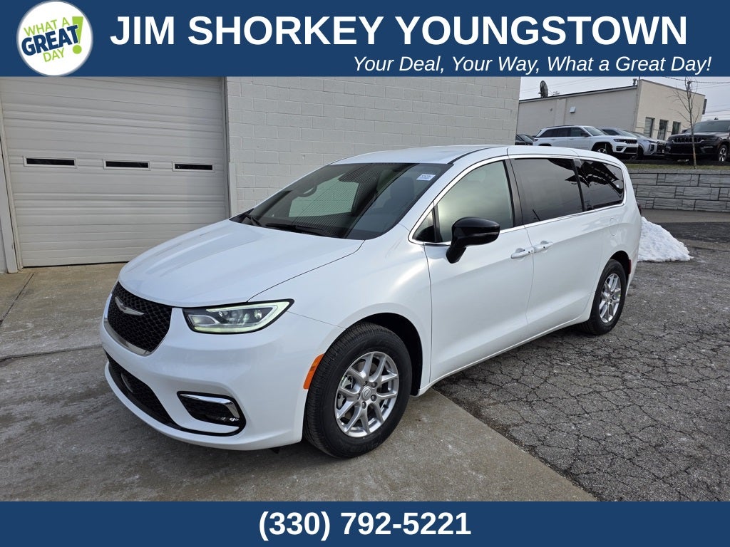 2026 Chrysler Pacifica Select