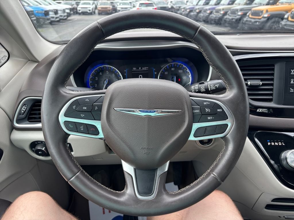 2017 Chrysler Pacifica Touring L
