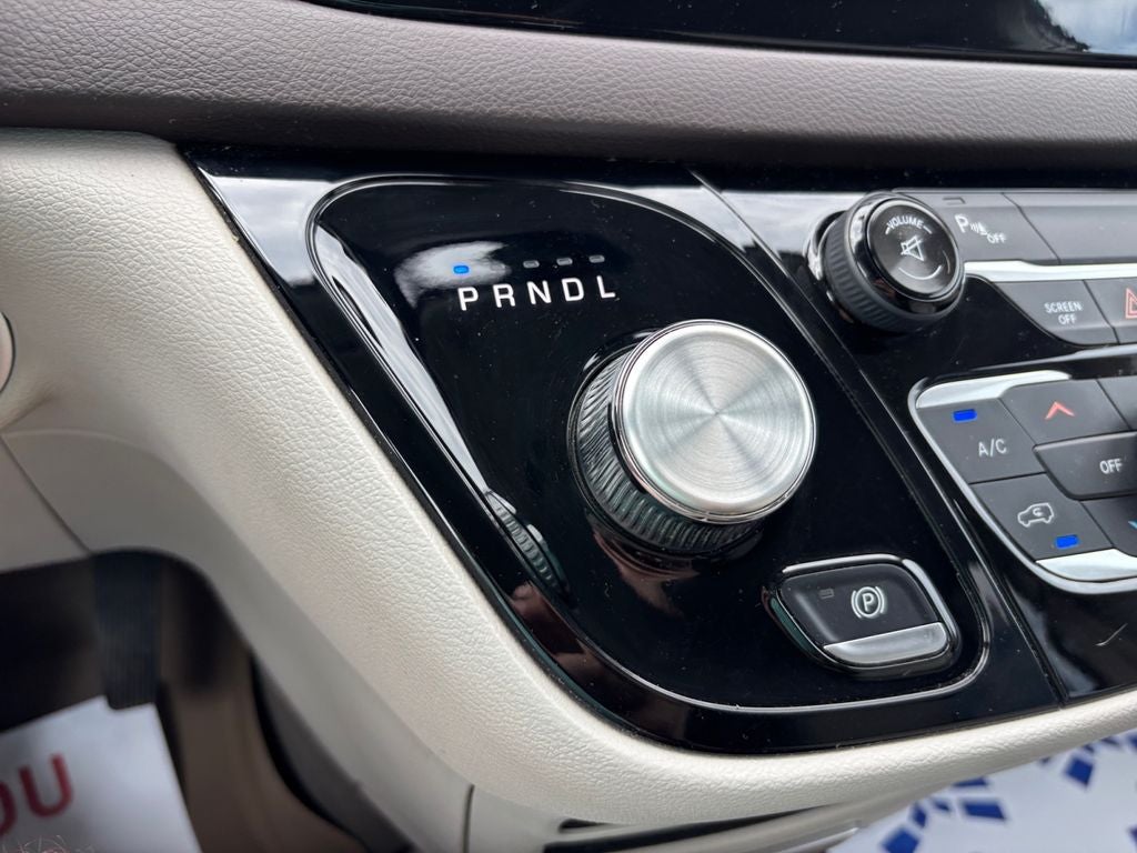 2017 Chrysler Pacifica Touring L
