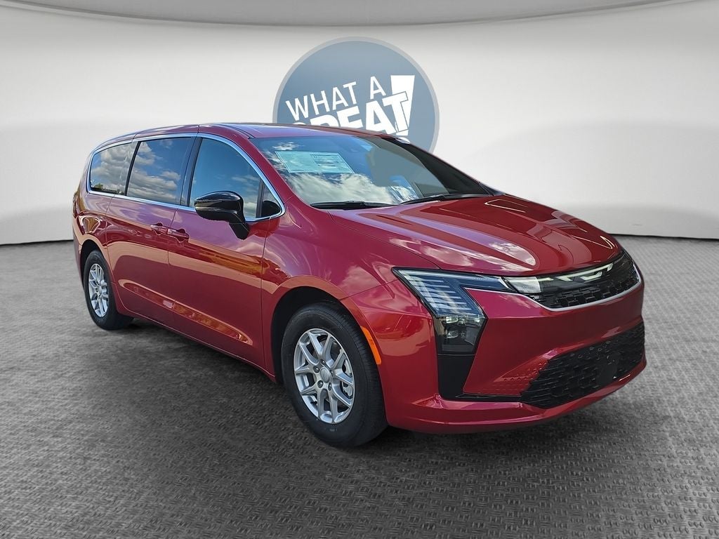 2027 Chrysler Pacifica Select's photo