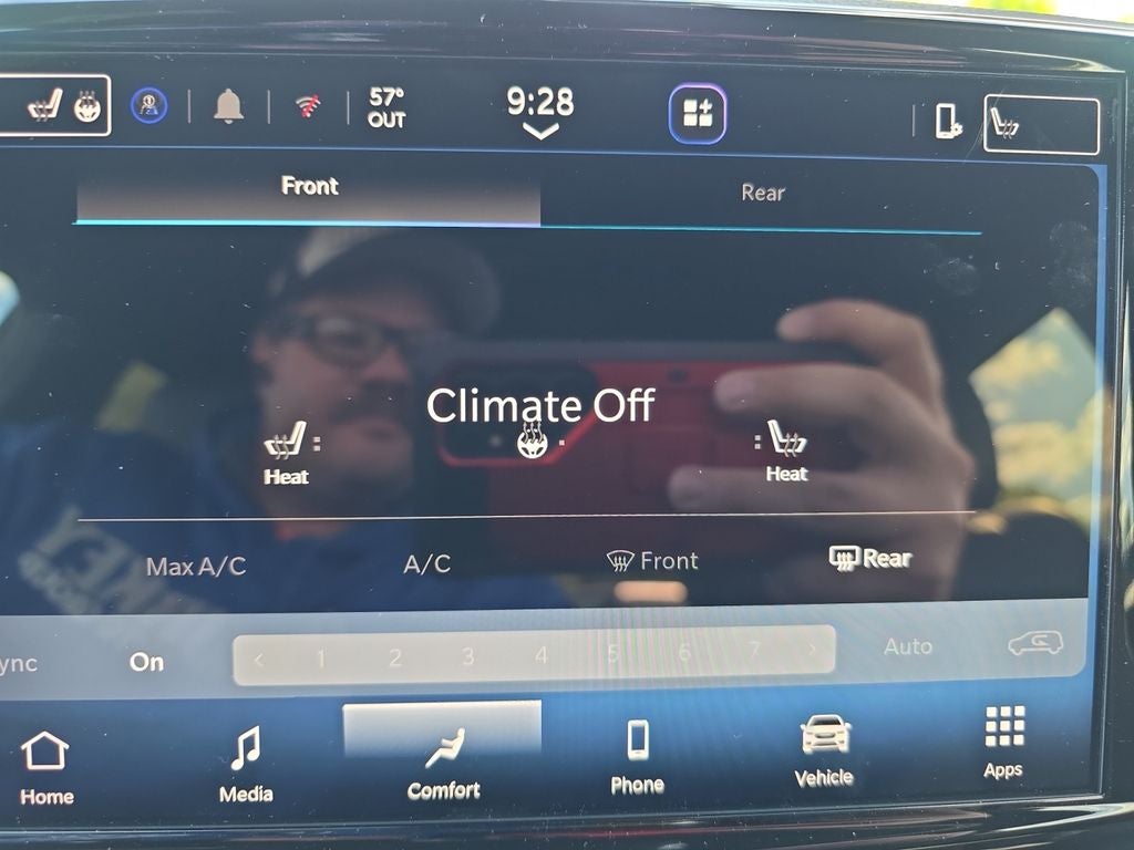 2027 Chrysler Pacifica Select