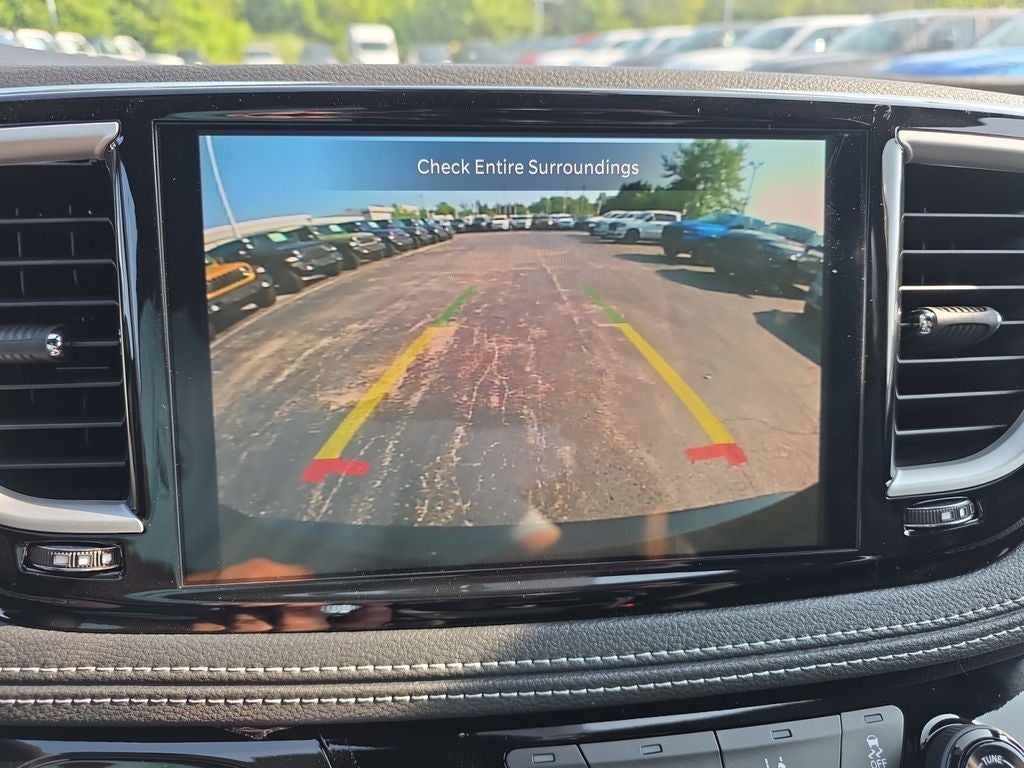 2027 Chrysler Pacifica Select