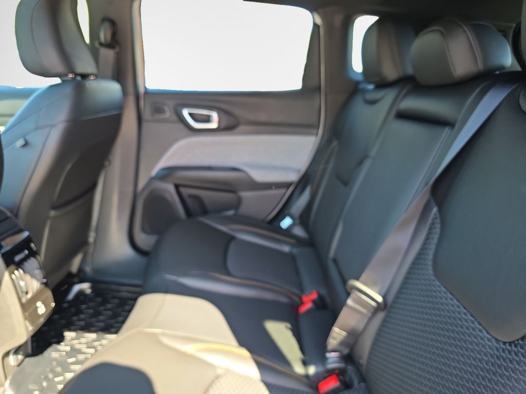 2026 Jeep Compass Base