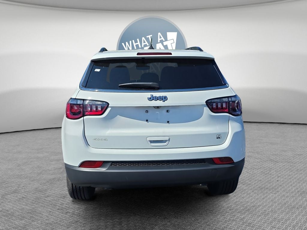 2026 Jeep Compass Base