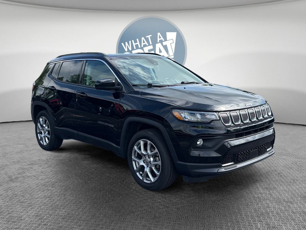 2022 Jeep Compass Latitude Lux