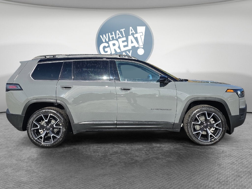 2027 Jeep Cherokee Overland