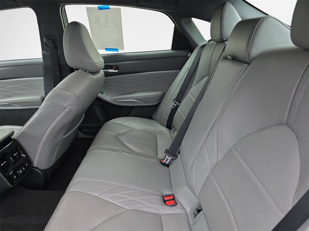 2021 Toyota Avalon Hybrid Limited