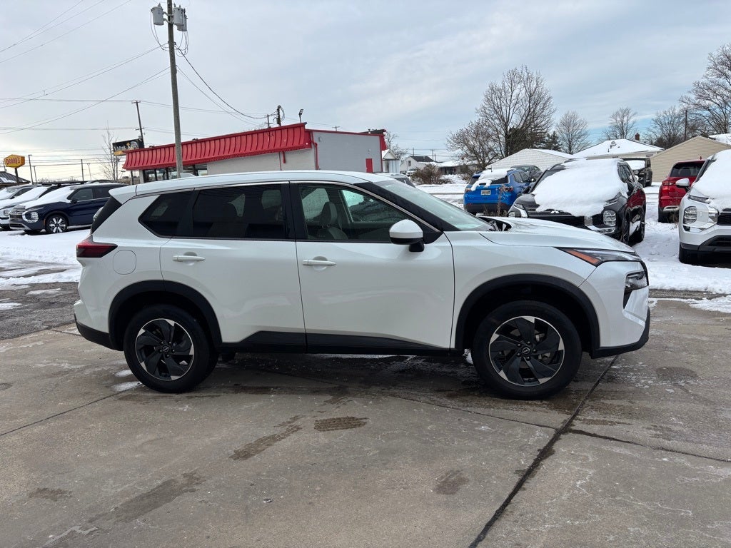2025 Nissan Rogue SV