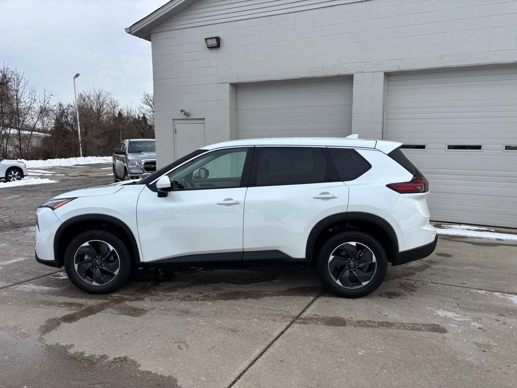 2025 Nissan Rogue SV