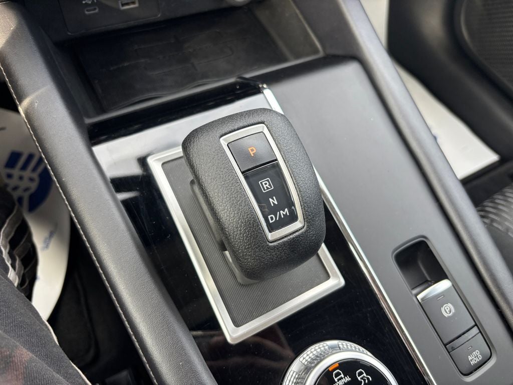 2022 Mitsubishi Outlander ES