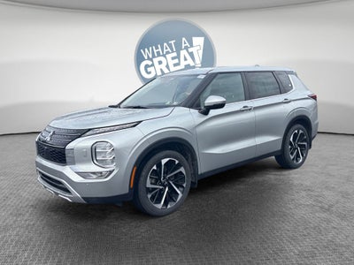 2022 Mitsubishi Outlander SE