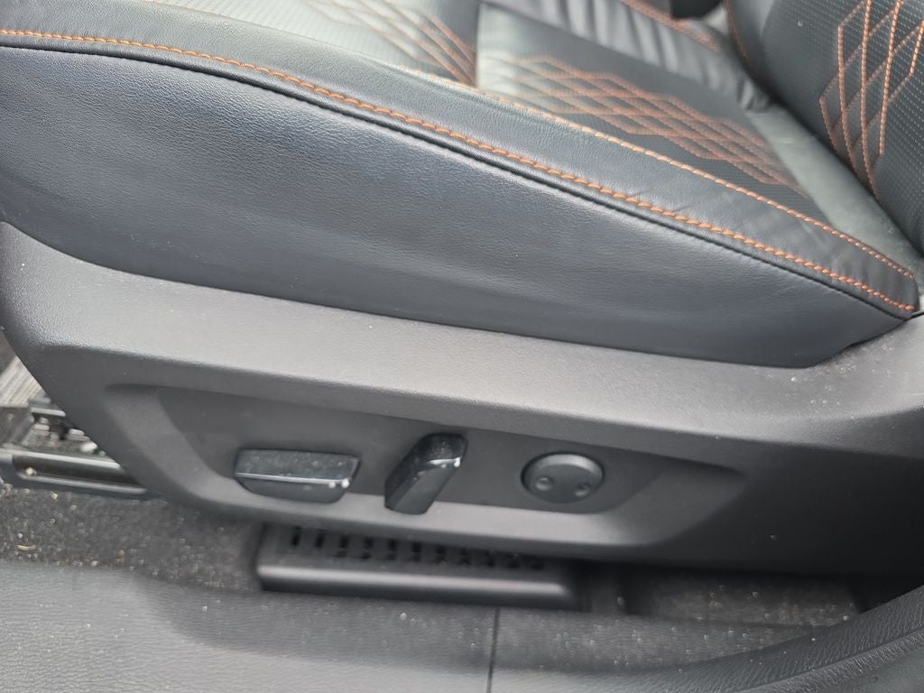 2022 Mitsubishi Outlander SEL Touring