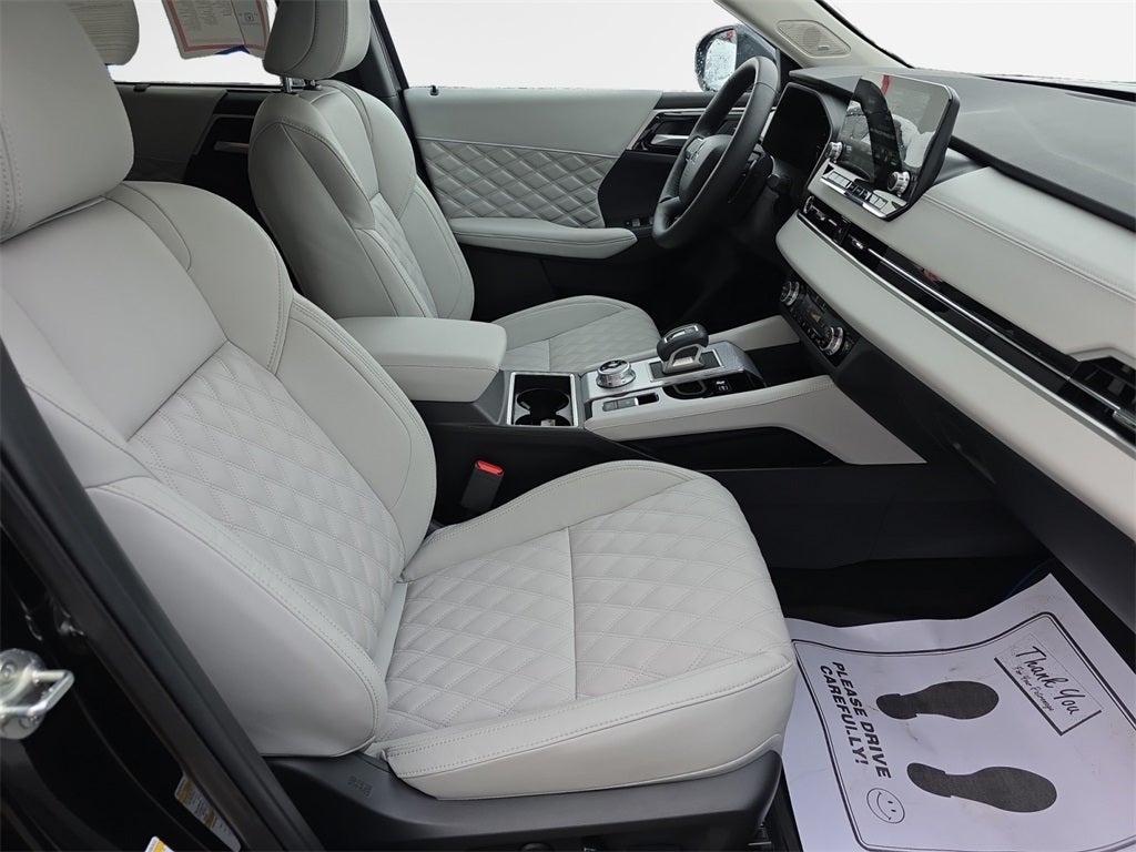 2024 Mitsubishi Outlander PHEV SEL Platinum Edition