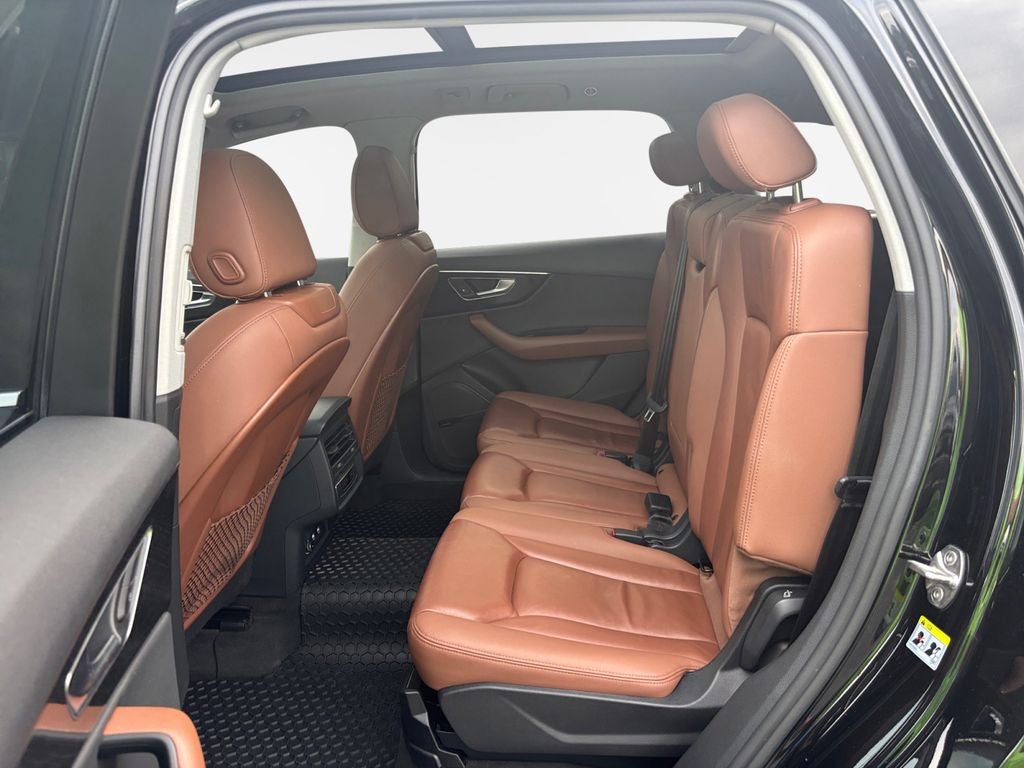 2020 Audi Q7 55 Premium Plus quattro