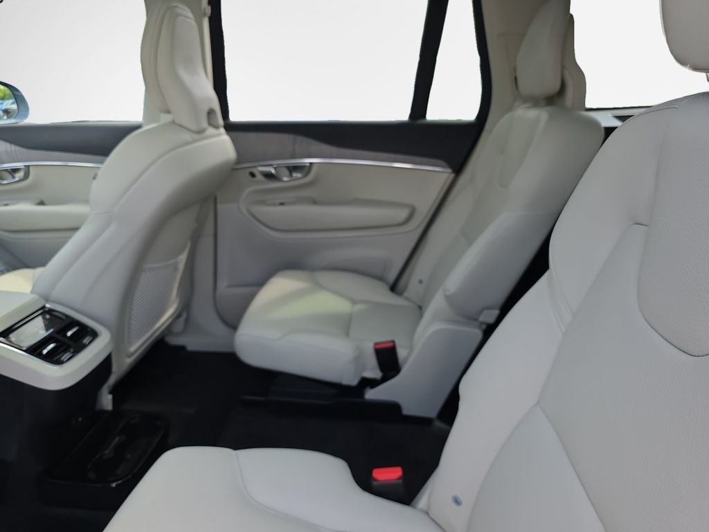 2025 Volvo XC90 B6 Plus 6-Seater