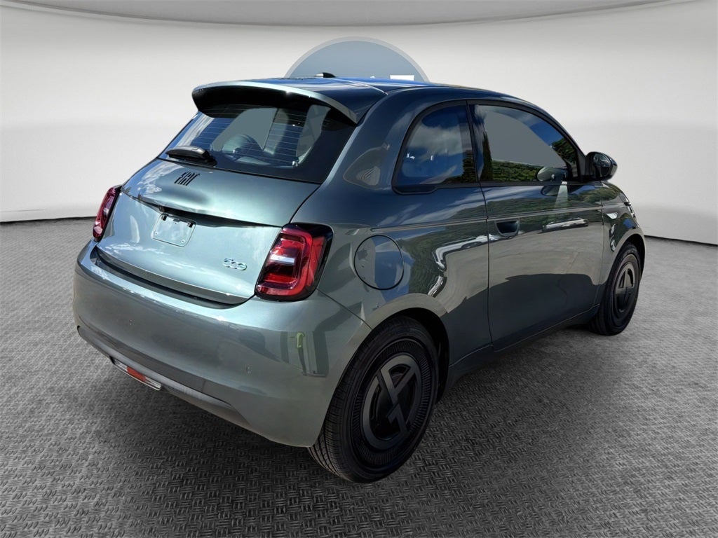 2025 FIAT 500 Battery Electric